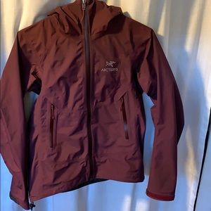 Arc’teryx goretex rain coat